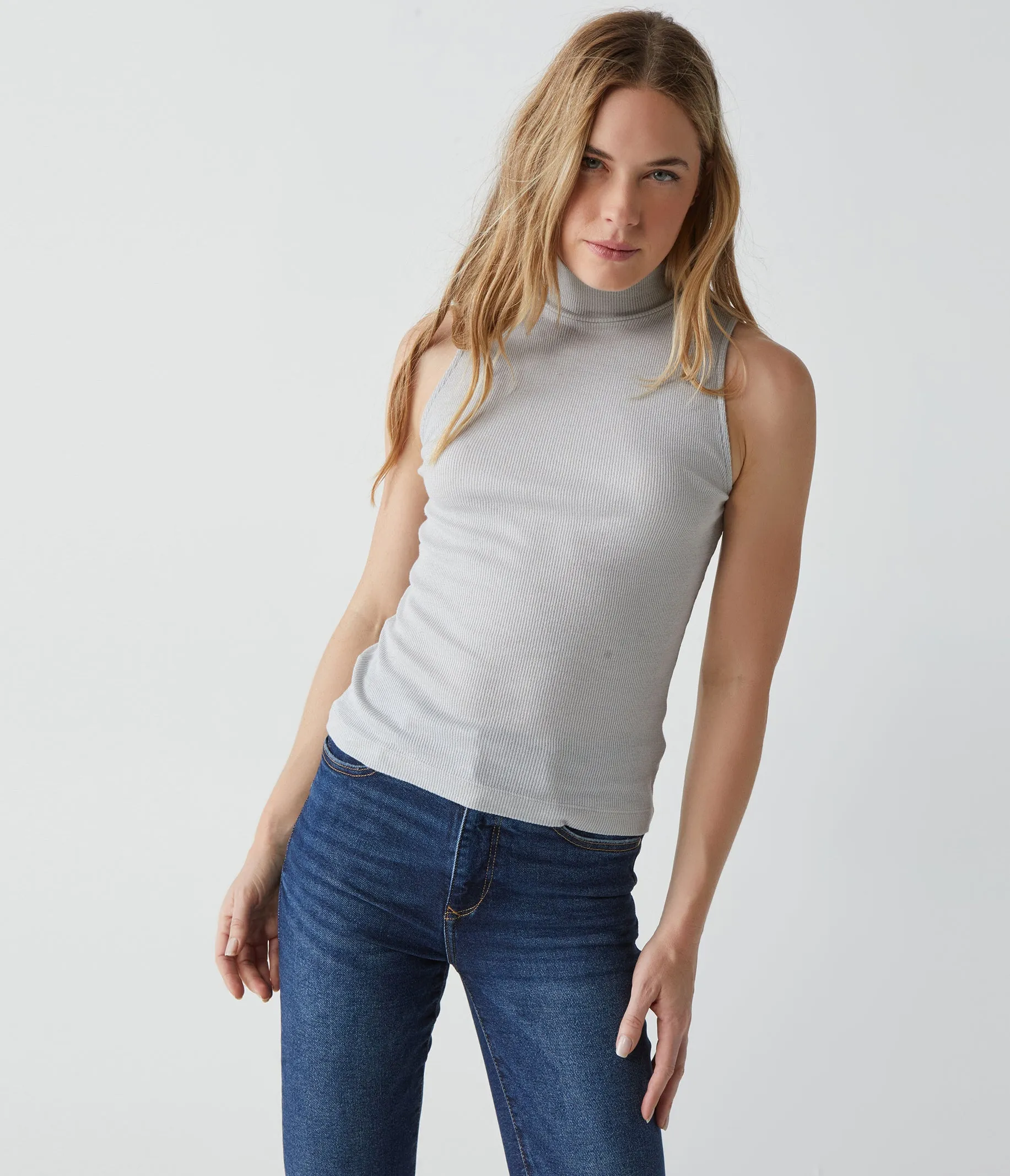 Lino Shine Mock Neck Tank